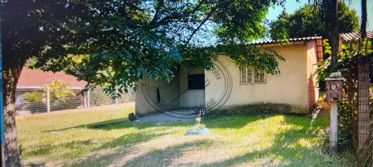 LOTE 001 - 01 CASA ALVENARIA LOCALIZADA NA RUA CAINGANGUE, 62, OURO VERDE, PORTÃO- RS