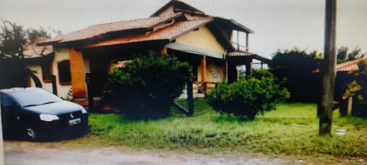LOTE 001 - ÓTIMA CASA  ALVENARIA DE ESQUINA "LITORAL", AV. PERIMETRAL, 3203, BALNEÁRIO PINHAL- RS