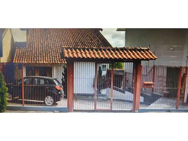 01 CASA ALVENARIA LOCALIZADA NA RUA VISTA ALEGRE, 215, VILA CAPRI, NOSSA SENHORA DAS GRAÇAS, CANOAS-RS