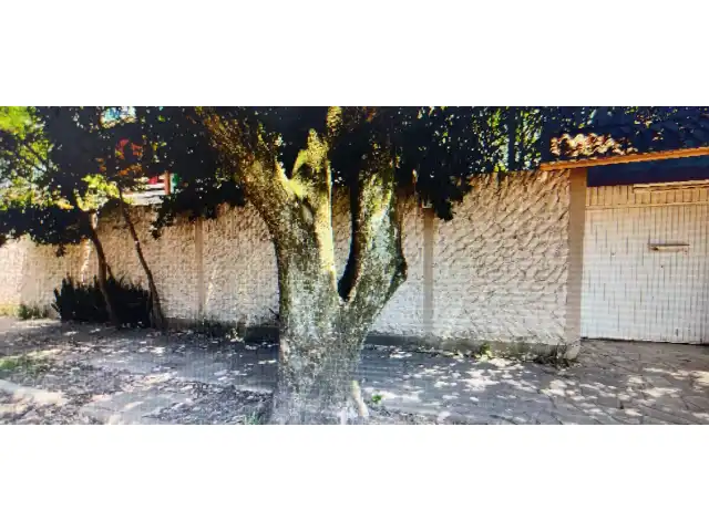 ÓTIMA CASA 2 PISOS COM PISCINA LOCALIZADA NA RUA AFONSINA DA SILVA, 165, PARQUE SINUELO, SÃO LEOPOLDO- RS