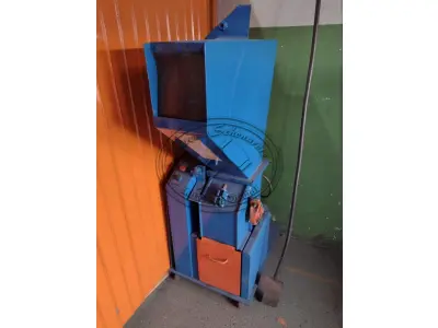 01 MÁQUINA MOINHO MOEDOR PLASTICO