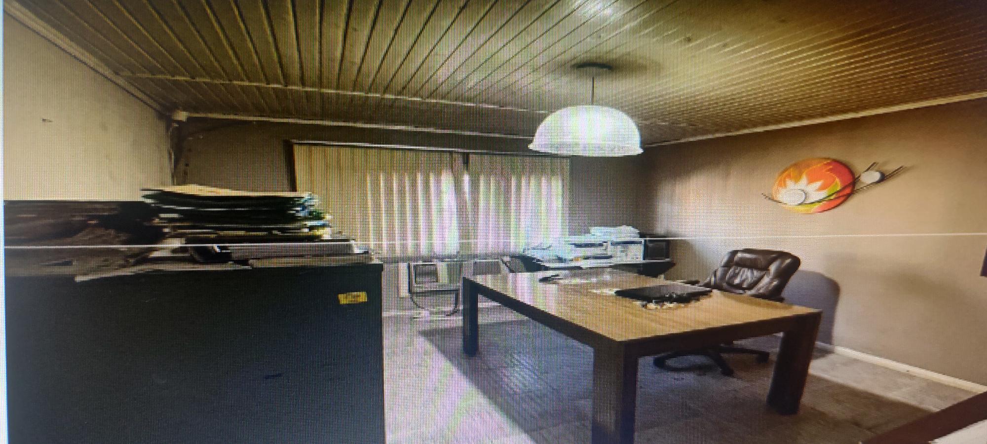 01 Prédio Comercial E 01 Casa, Localizadas Na Rua Bento Gonçalves, 74, Centro, Esteio- Rs, localizado em Esteio - RS, bairro Centro